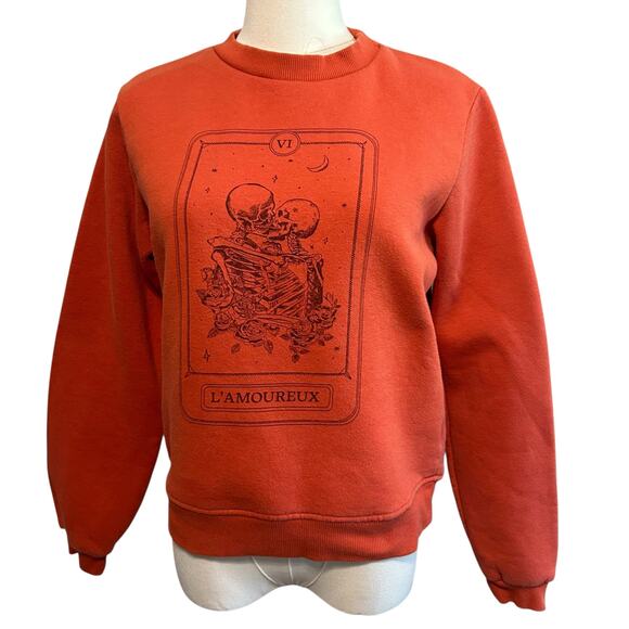 CROPP Sweatshirt SZ S Orange Skulls Kissing Cropped L'amoureux" Casual Boho Chic - Picture 1 of 9